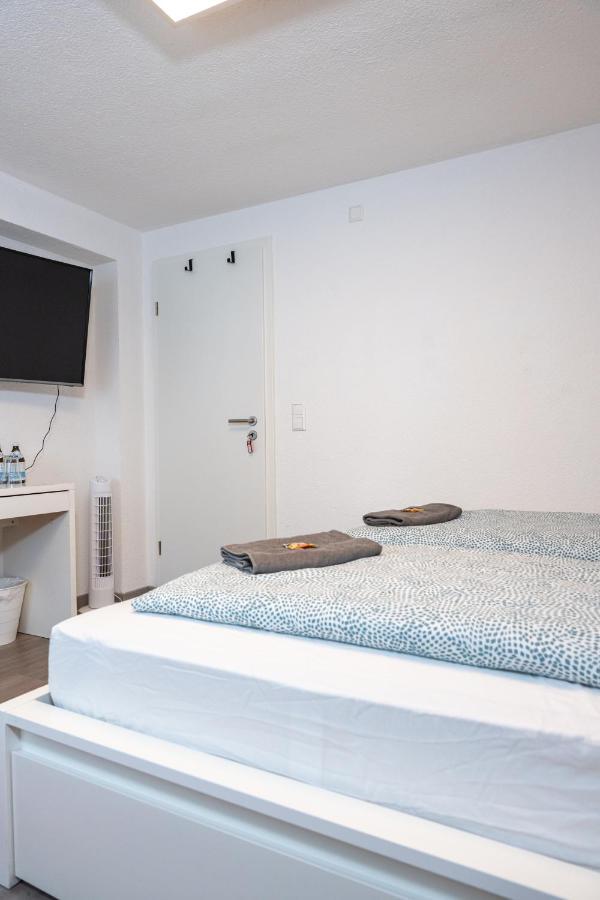 #3 Bequemes Zimmer Mit Pool Und Garten Memmingen Exteriér fotografie