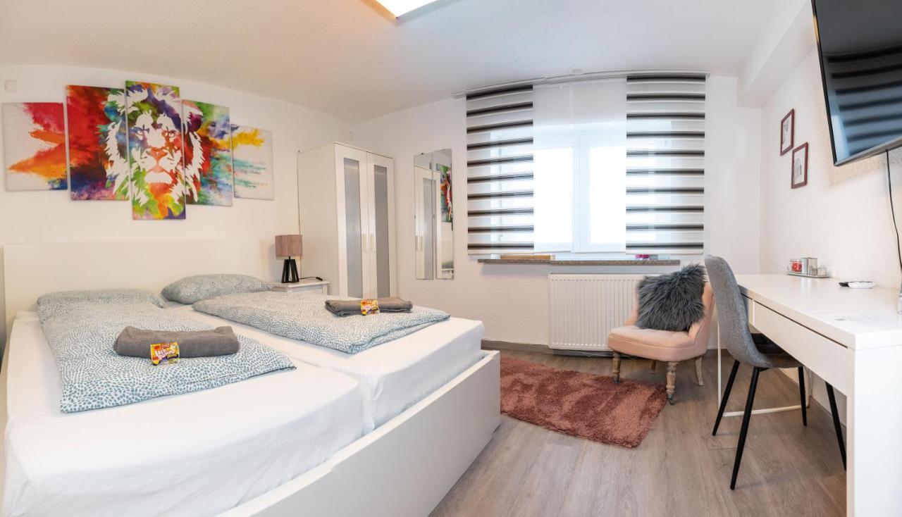 #3 Bequemes Zimmer Mit Pool Und Garten Memmingen Exteriér fotografie