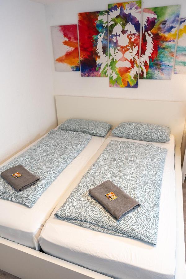 #3 Bequemes Zimmer Mit Pool Und Garten Memmingen Exteriér fotografie