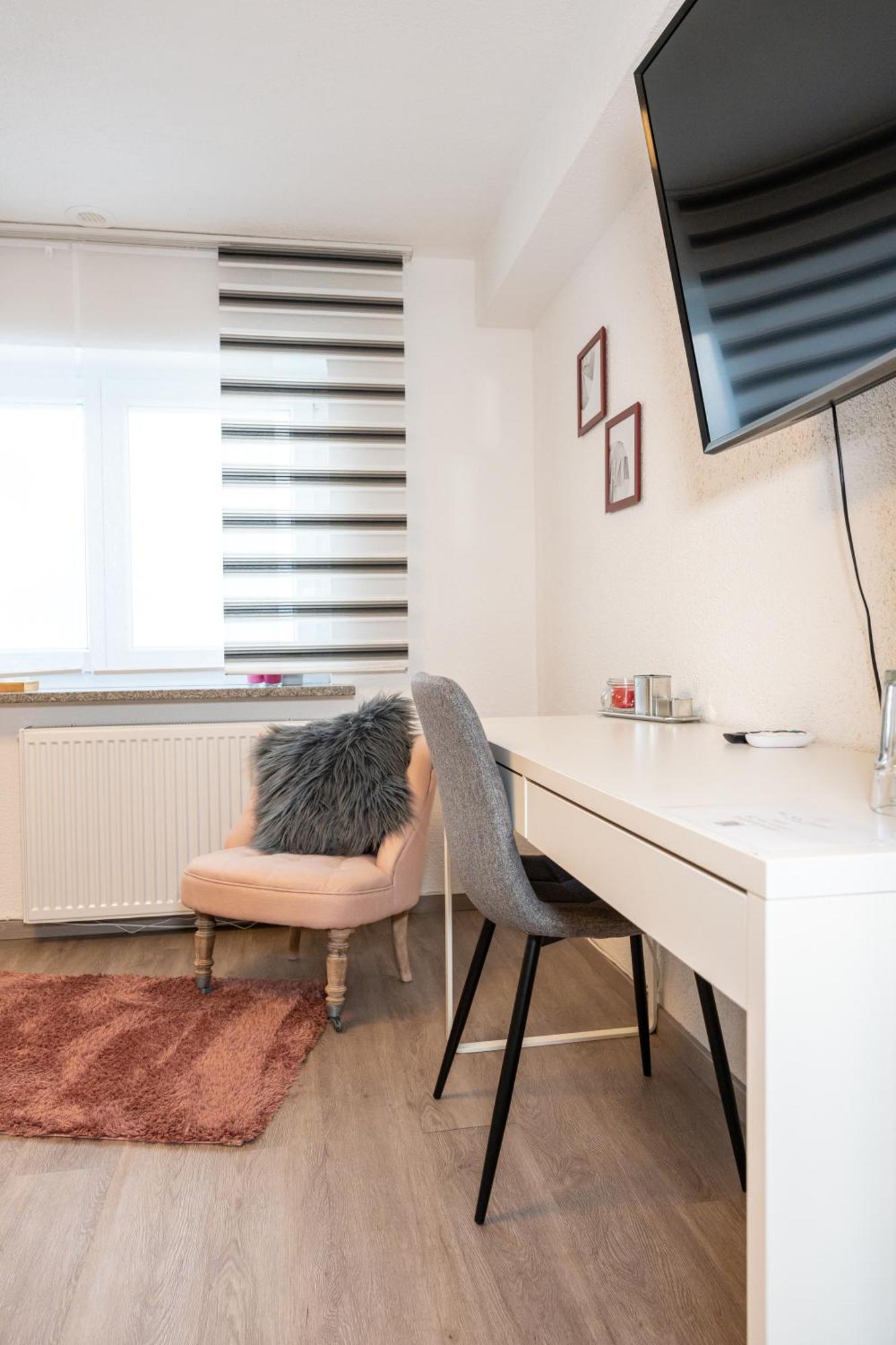 #3 Bequemes Zimmer Mit Pool Und Garten Memmingen Exteriér fotografie